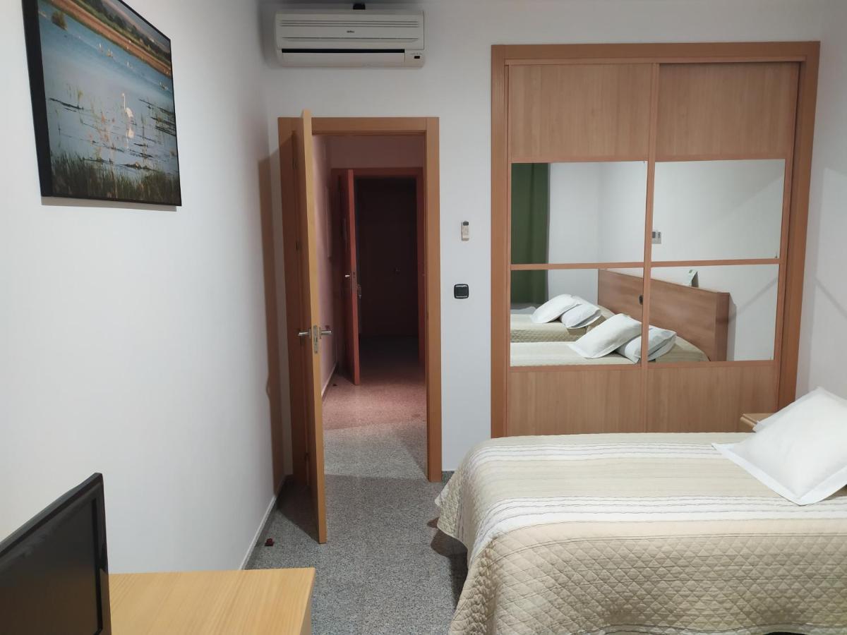 Hotel Albanta La Lantejuela Buitenkant foto