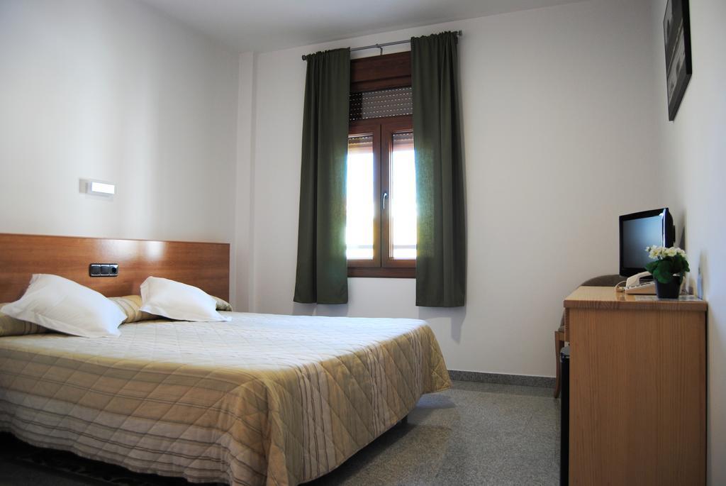 Hotel Albanta La Lantejuela Kamer foto