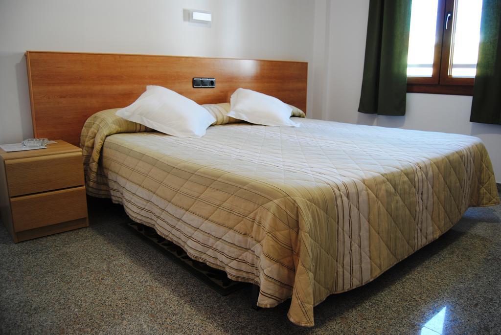 Hotel Albanta La Lantejuela Kamer foto