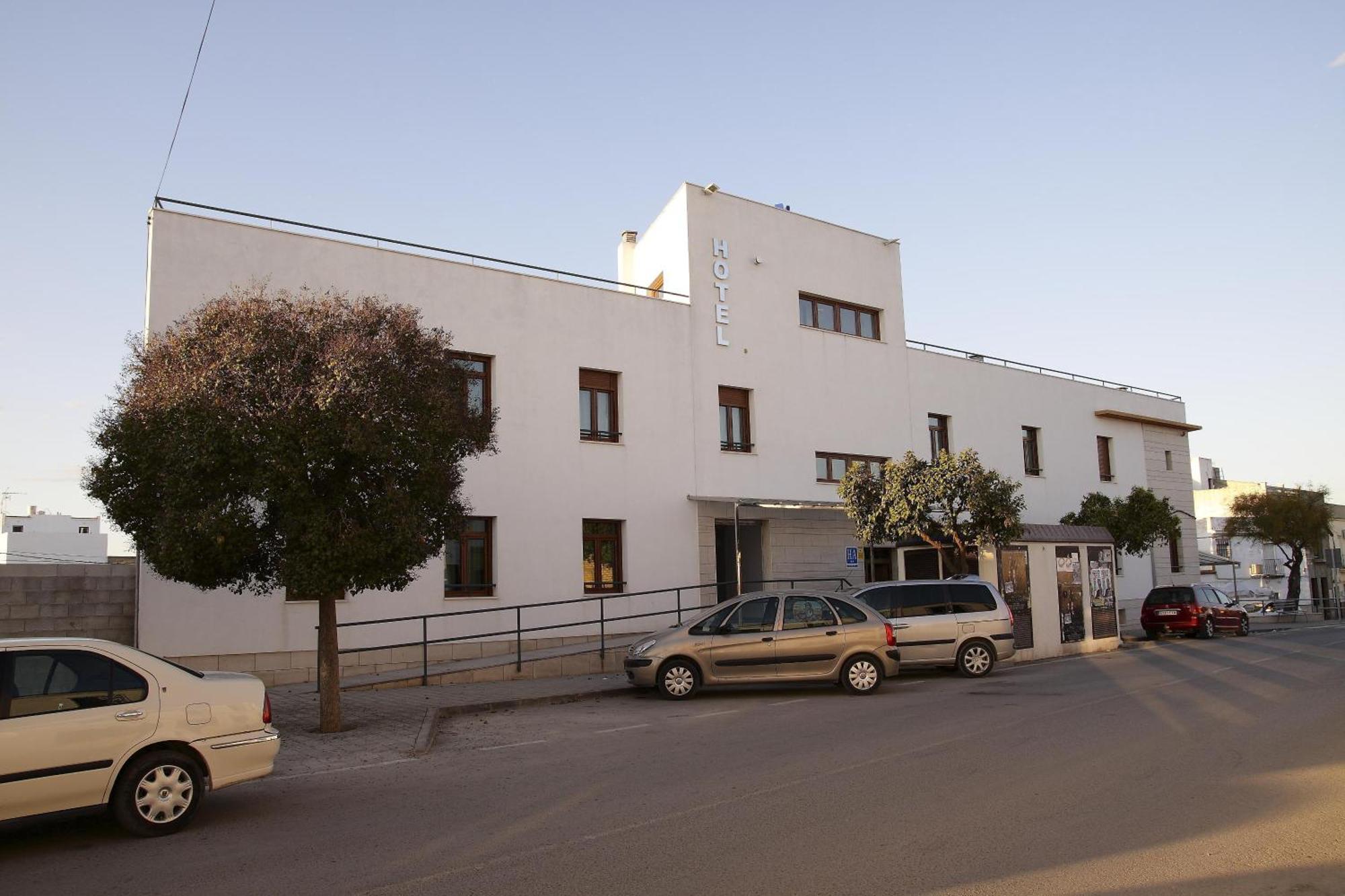 Hotel Albanta La Lantejuela Buitenkant foto