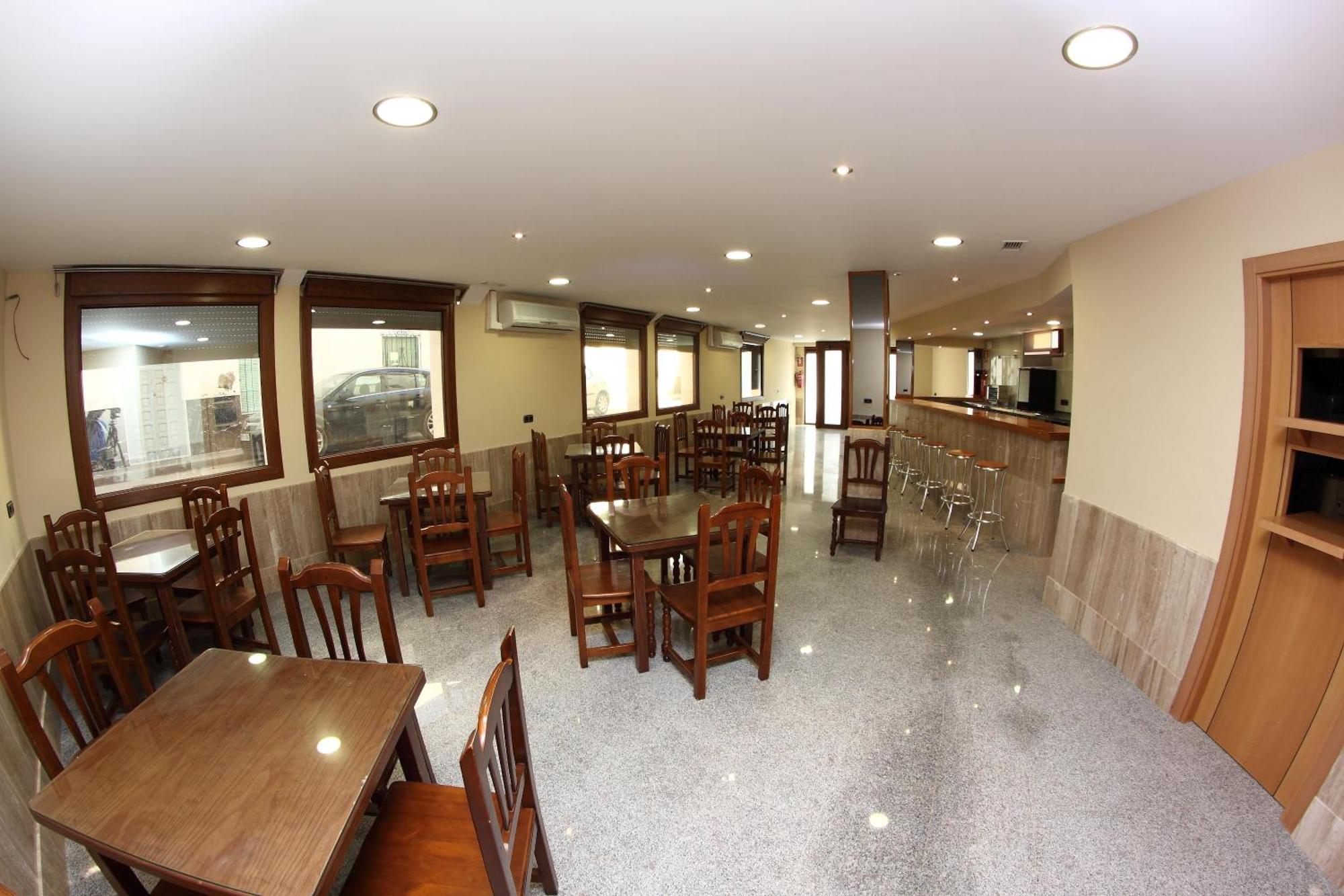 Hotel Albanta La Lantejuela Buitenkant foto