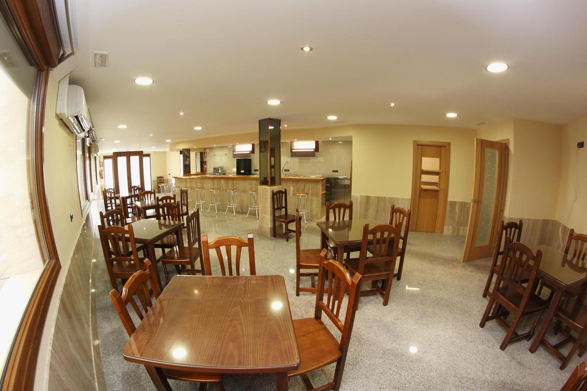 Hotel Albanta La Lantejuela Buitenkant foto