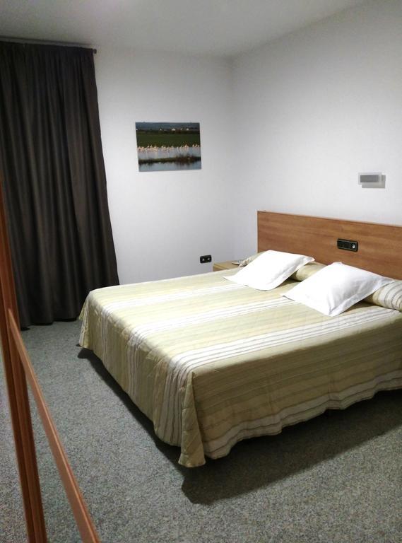 Hotel Albanta La Lantejuela Buitenkant foto