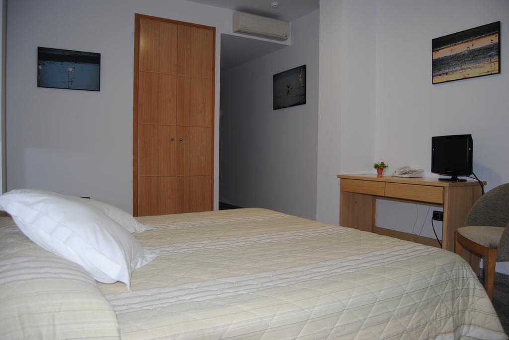 Hotel Albanta La Lantejuela Buitenkant foto