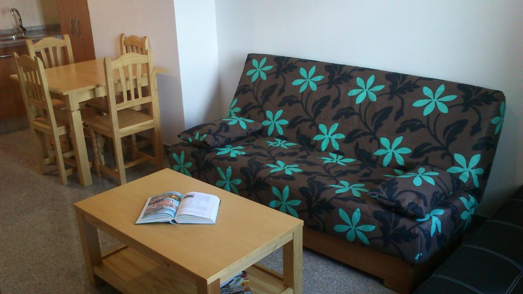 Hotel Albanta La Lantejuela Buitenkant foto