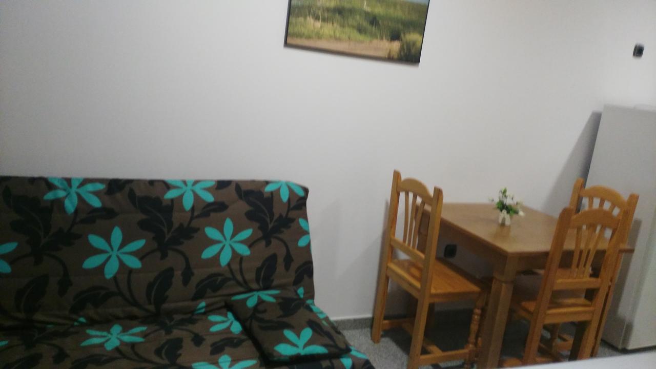 Hotel Albanta La Lantejuela Buitenkant foto
